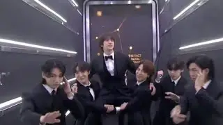 [ENG SUBS] TMA 2022 JIN winning FANSTAR INDIVIDUAL AWARD & BTS WINNING FANSTAR CHOICE AWARD