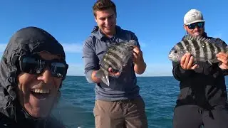 Si ritorna a pesca dopo qualche mese ma,dalla barca e distanti dalla costa 
