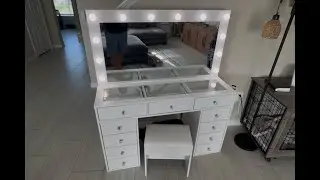 Review - FUSOU Makeup Vanity Desk with Power Outlets