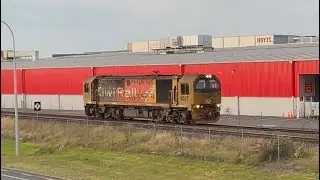 DL 9037 with Train 143H passing Wairere drive bridge Hamilton North Island Main Trunk 