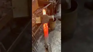 Tempering a hammer head that I forged #blacksmith #heattreatment #tools