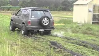 Free S-10 Blazer Mudding and Stuck.
