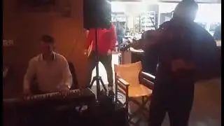 kompania kasem xhezo kaba me vjolin luajtur nga ustai fjerit prefesori kasem xhezo ne greqi