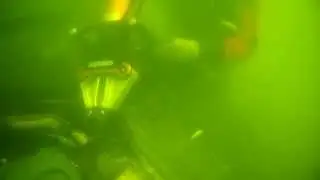 Under water use of hydraulic spreader&ndash; Fire Brigade Twente (NL)