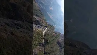 lo valioso exige respeto!