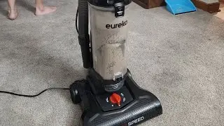 Eureka powerspeed neu180 natural vacuuming.