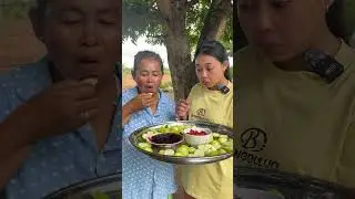 Eating june plum with my mom  #fruit #savoreverybite #fruitconsumption #food #epiceating #fruitdiet