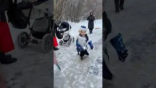 Kid Erik Having Fun Эрик с бородой бежит эстафету #косплей
