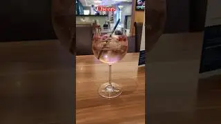 Джин-тоник с малиной 🍸 #расслабление #основныемоменты #bts #btsarmy #ytshorts #uk #напиток #джин ...