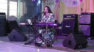 Летит душа
