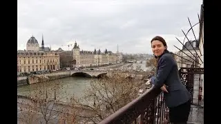 FROM REPORTING TO ART: THE JOURNEY OF FRENCH-UKRAINIAN ARTIST ALEXANDRA OZA