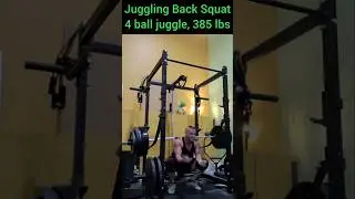385lb back squat while juggling 4#lifting #juggling #powerlifting #shenanigans