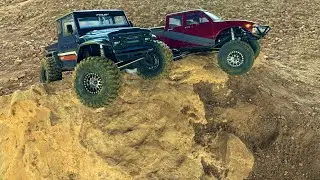 Vanquish products VS4-10 Phoenix and hardbody RC4WD Fordyce
