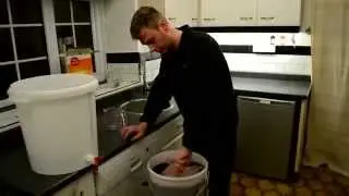 How to Brew a California Connoisseur Cabernet Sauvignon Red Wine Kit by Brewbitz Homebrew Shop