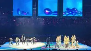 @TWICE #twice #트와이스 #thisisfor #concert #kpop #washington #dc #capitalonearena #valentinesday 