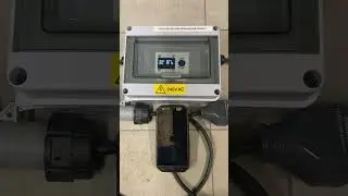 RV hook-up Power Meter - Video 2 - Electrical and Electronics inside