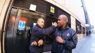 Master Wong bumped into a fan