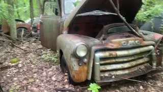Vintage junk yard with fat boy jim @icecreamtruckadventures