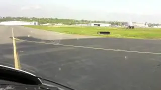 CE560XL Landing KTEB (HD)
