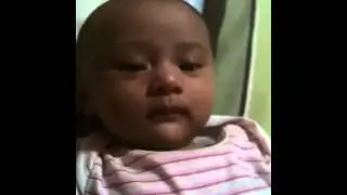 Mummy, look at my little dimples...
