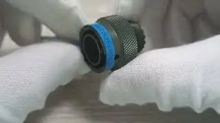 Elecbee D38999 4-holes Flange mount 13-pin circular Military connector