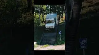 Staub, Kies und neugierige Blicke- Mercedes-Benz Unimog 🚜