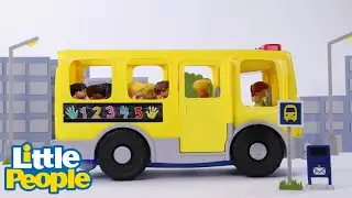 Little People Toys! | Wheels on The Bus!