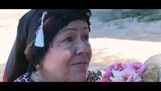 Yasmina rend hommage à son père