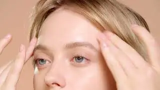 Cover FX Mattifying Primer with Acne Treatment