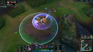 Kai'sa kiting out a garen because he's a schmuck