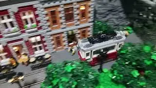 Bob Brickman Tram in der Legostadt