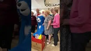Last week, Rudy and friends collected food donations from our communities. 💙 #Ottawa #FoodBank