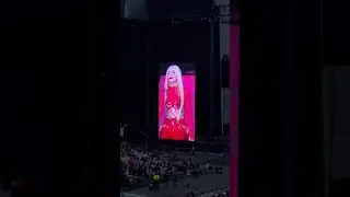 Ava max performing 