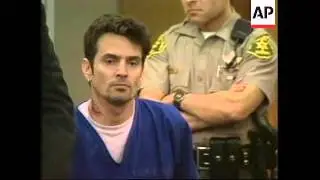 USA: TOMMY LEE PLEADS INNOCENT TO CHARGES OF WIFE ABUSE