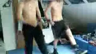 Kan! & Menkey jumpen