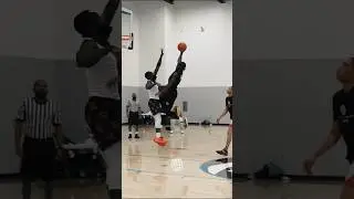 Frank Nitty Almost DUNKED On Him!😳👀🏀 #ballislife #basketball #franknitty #crossover #nextchapter