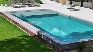 Piscina interrata completa di copertura automatica a tapparella, acqua riscaldata da pompa di calore