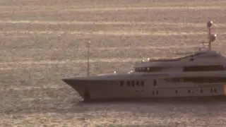 Video av at helikopter krasjer i Byfjorden i Bergen