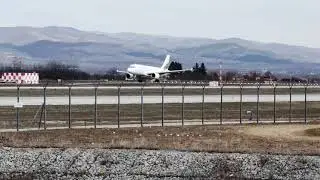 Airbus A319 crosswind landing in windy Sofia RW27 (LBSF) (4K)