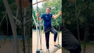 The acrobatic bird #funny #amazing