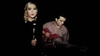 Jo Wedin & Jean Felzine - Un jour de plus un jour de moins (Clip officiel)