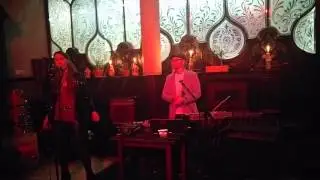 The Van Dammage - intro + aim right and fire