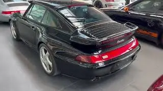 1997 Porsche 911 (993) Turbo in black over a Nephrite Green interior is peak air-cooled perfection!🚀