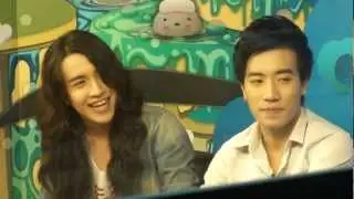 [FANCAM] 120612 Singular @ ChidChat - เขาดู OPV ด้วยกัน