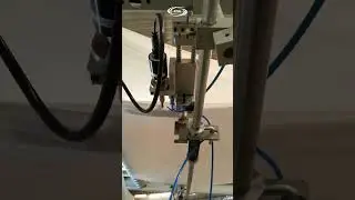 Ultrasonic sealing cutting of fabric