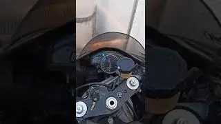 2006 Yamaha R1 does not stay on