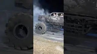 Дополнительный вес грязи не помог в буксировке #грязевойбол #внедорожник #грузовик #буксы #соревн...