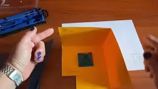 Proiezione ortogonale di una piramide a base quadrata.￼