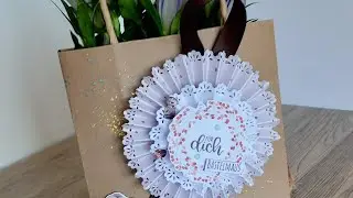Geschenktüte gestalten, schnelles Geschenk basteln, Deko Rosette basteln, #Herbstleuchten2023