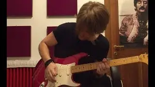 Comfortably Numb Solo PULSE Version &bull; Pink Floyd cover by Charlie Narduzzo